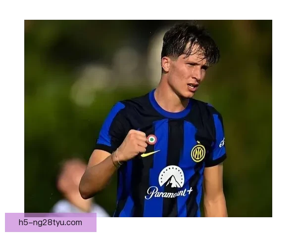 佛罗伦萨先租后买签下法比安中场