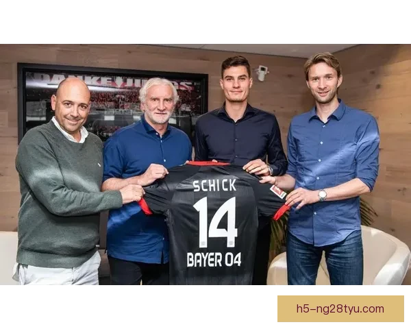 官方宣布奥姆林租借加盟勒沃库森